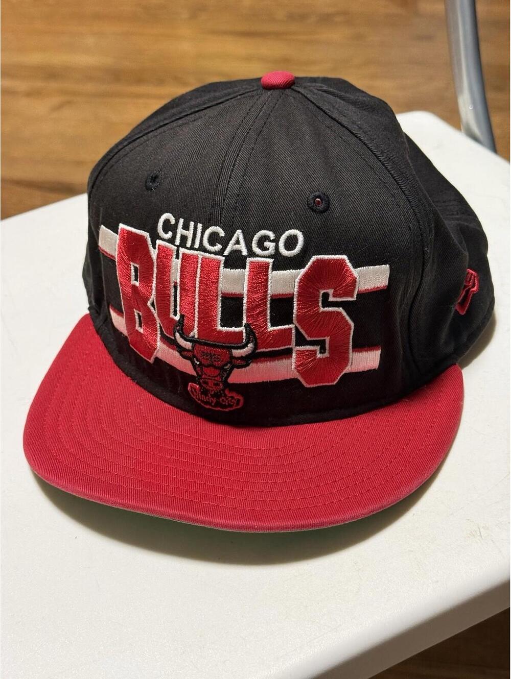 Chicago Bulls Mitchell & Ness Adjustable Red/Black Snapback Hat Cap